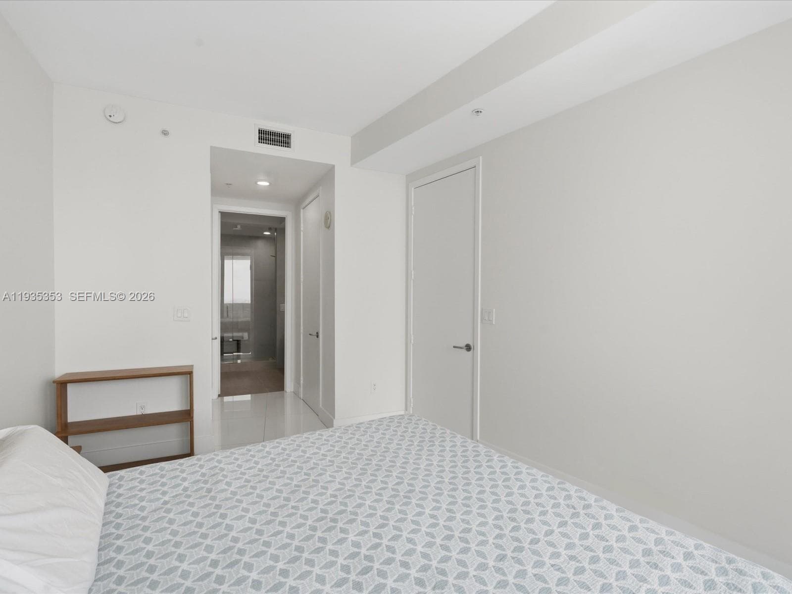 18201 Collins Ave 5508 photo 24