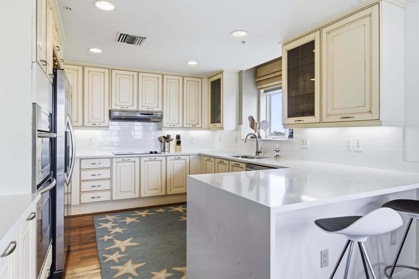 309 E Ocean Avenue 306 photo 3