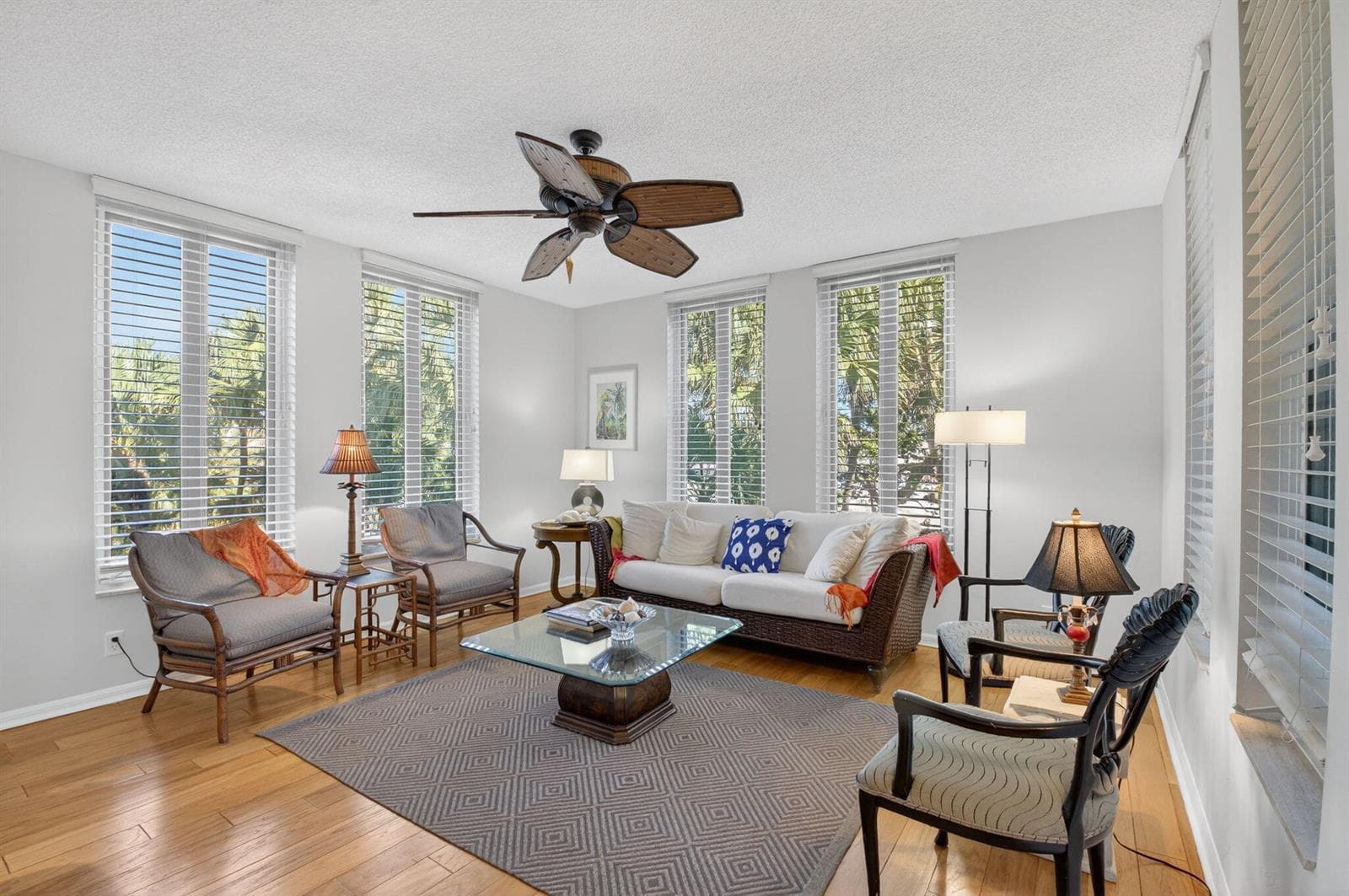 100 SE 5th Avenue 308 photo 24