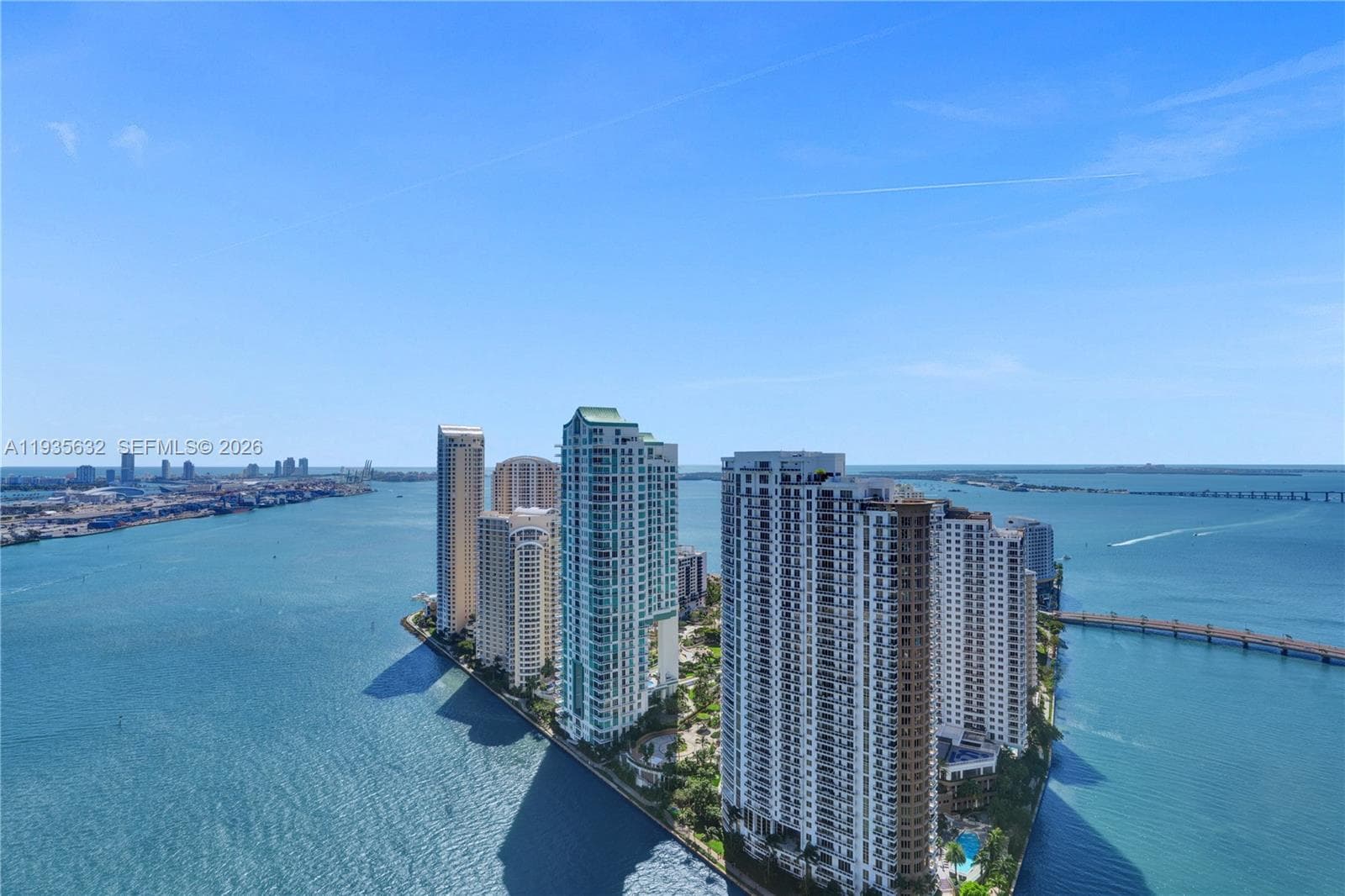 300 Biscayne Blvd Way 3704C photo 2