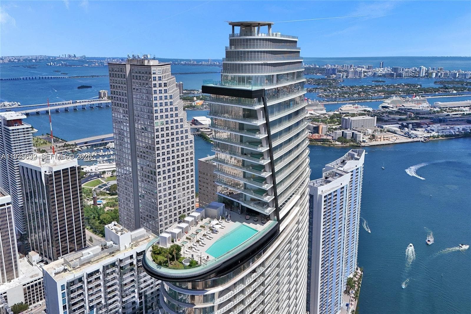 300 Biscayne Blvd Way 3704C photo 6