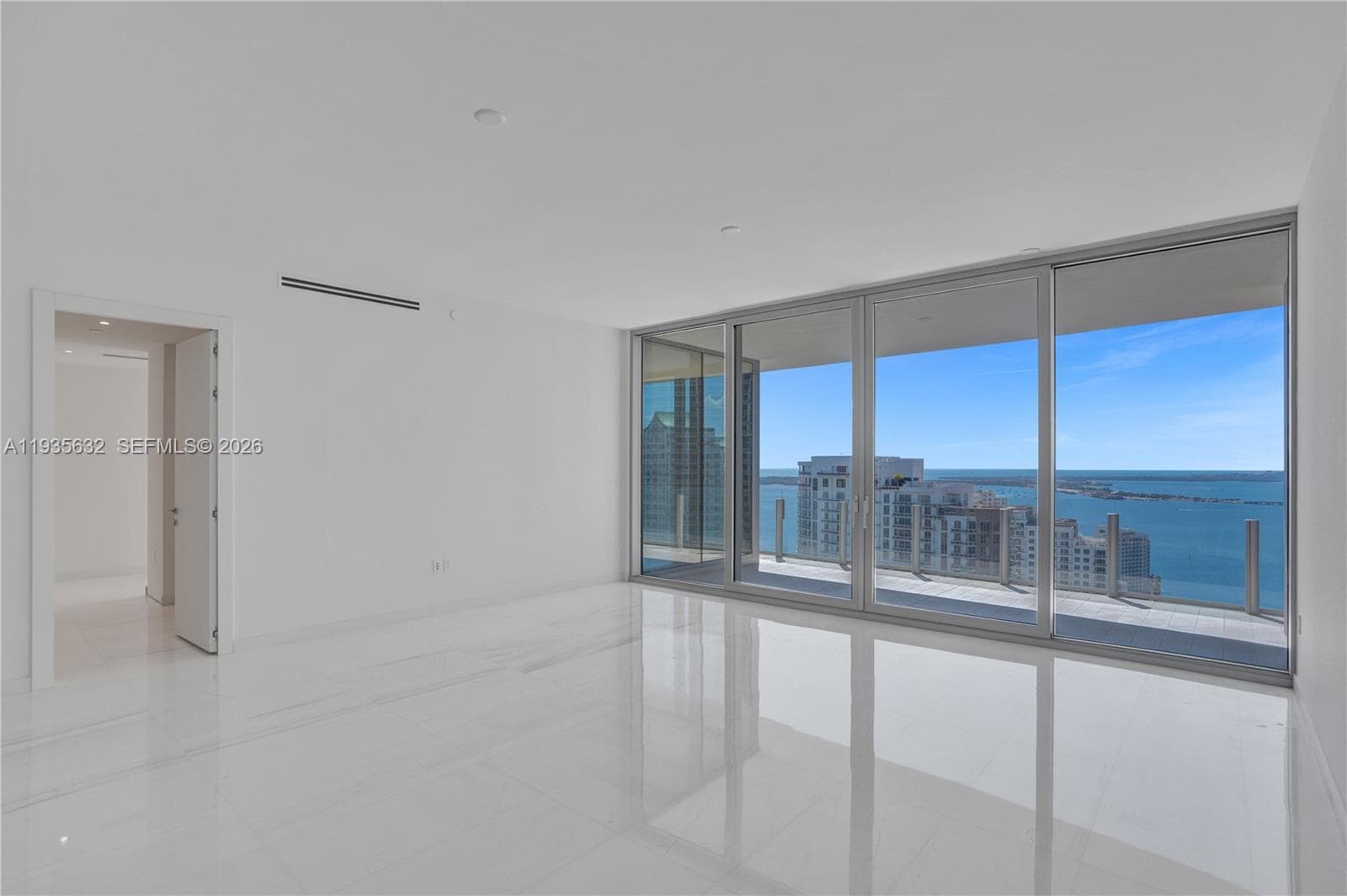 300 Biscayne Blvd Way 3704C photo 16