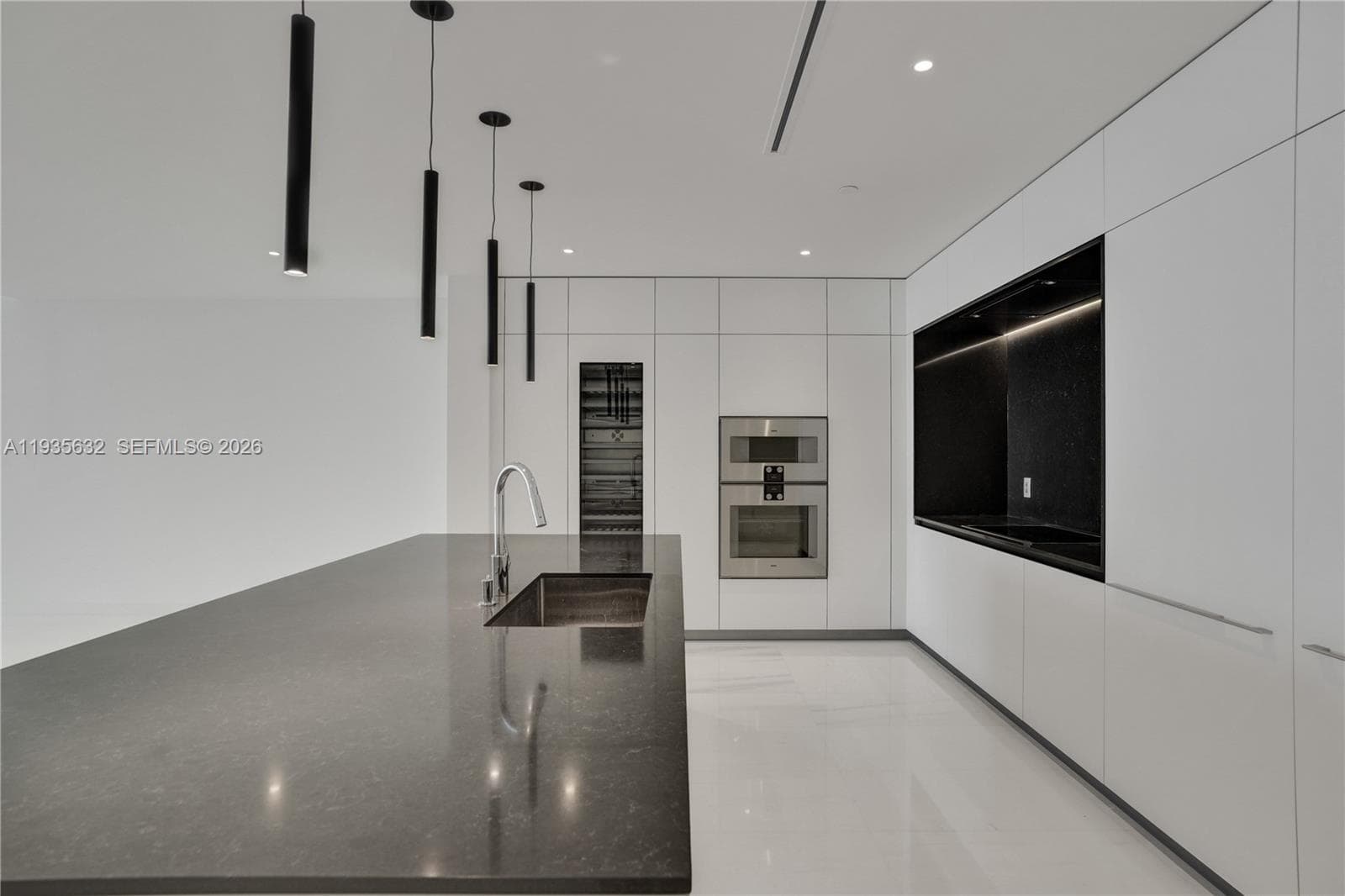 300 Biscayne Blvd Way 3704C photo 22