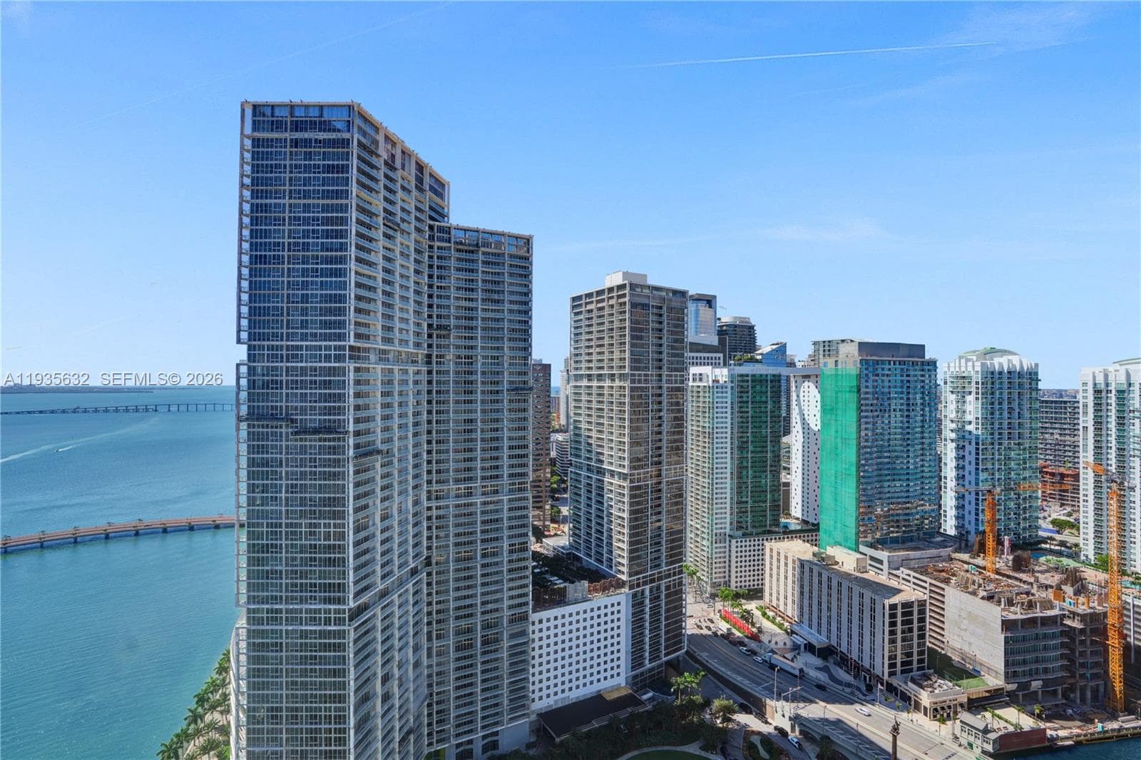 300 Biscayne Blvd Way 3704C photo 3