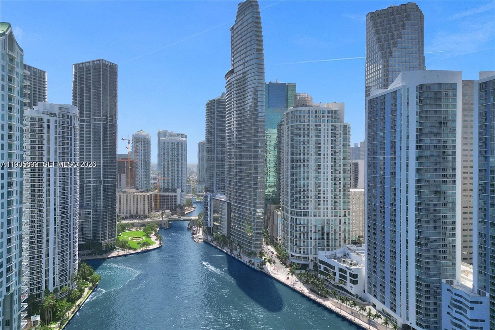 300 Biscayne Blvd Way 3704C photo 9