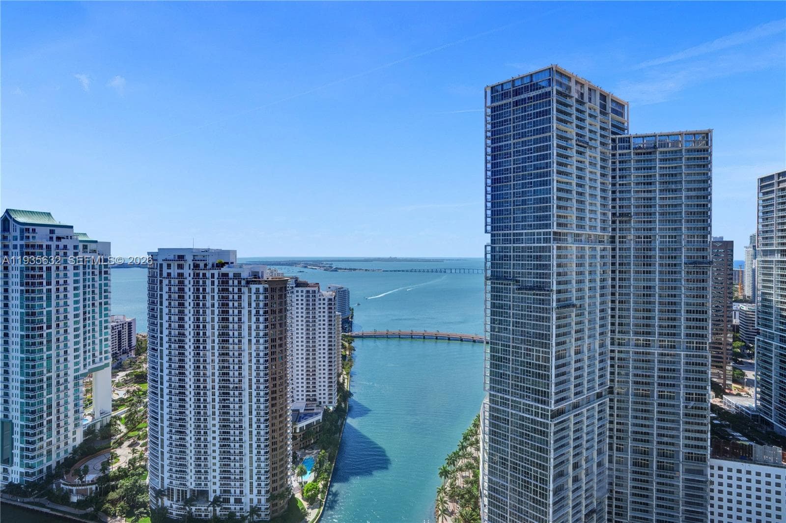 300 Biscayne Blvd Way 3704C photo 4