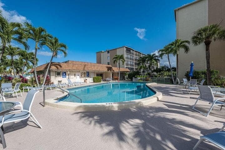 740 E Ocean Avenue 105 photo 23