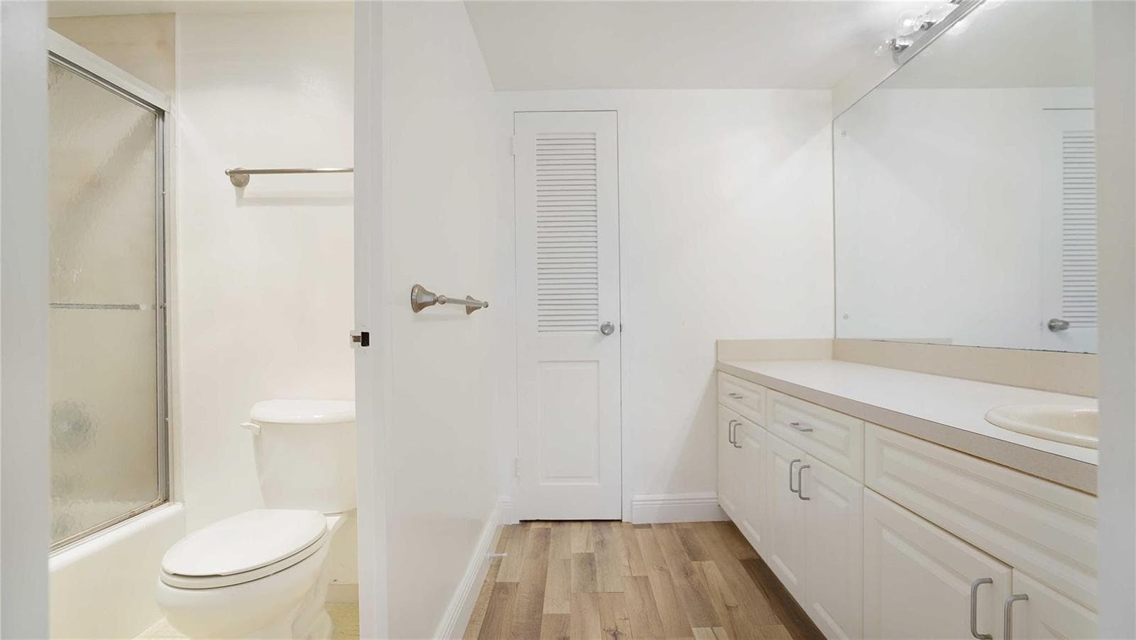3430 Galt Ocean Drive 205 photo 17