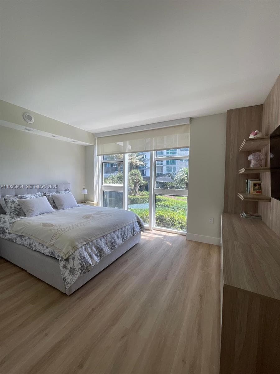 10275 Collins Ave 333 photo 9