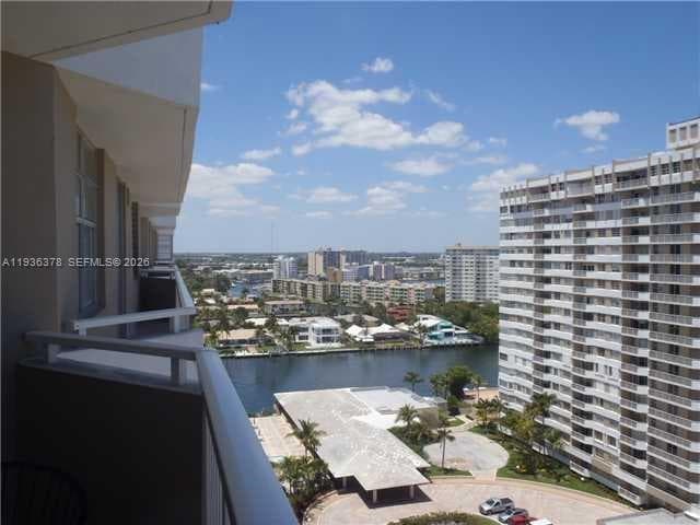 1985 S Ocean Dr 15H photo 3