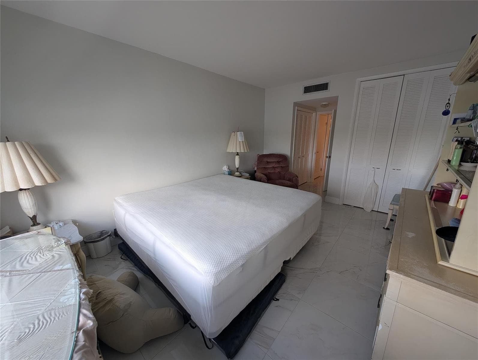 3209 S Ocean Drive 4E photo 12