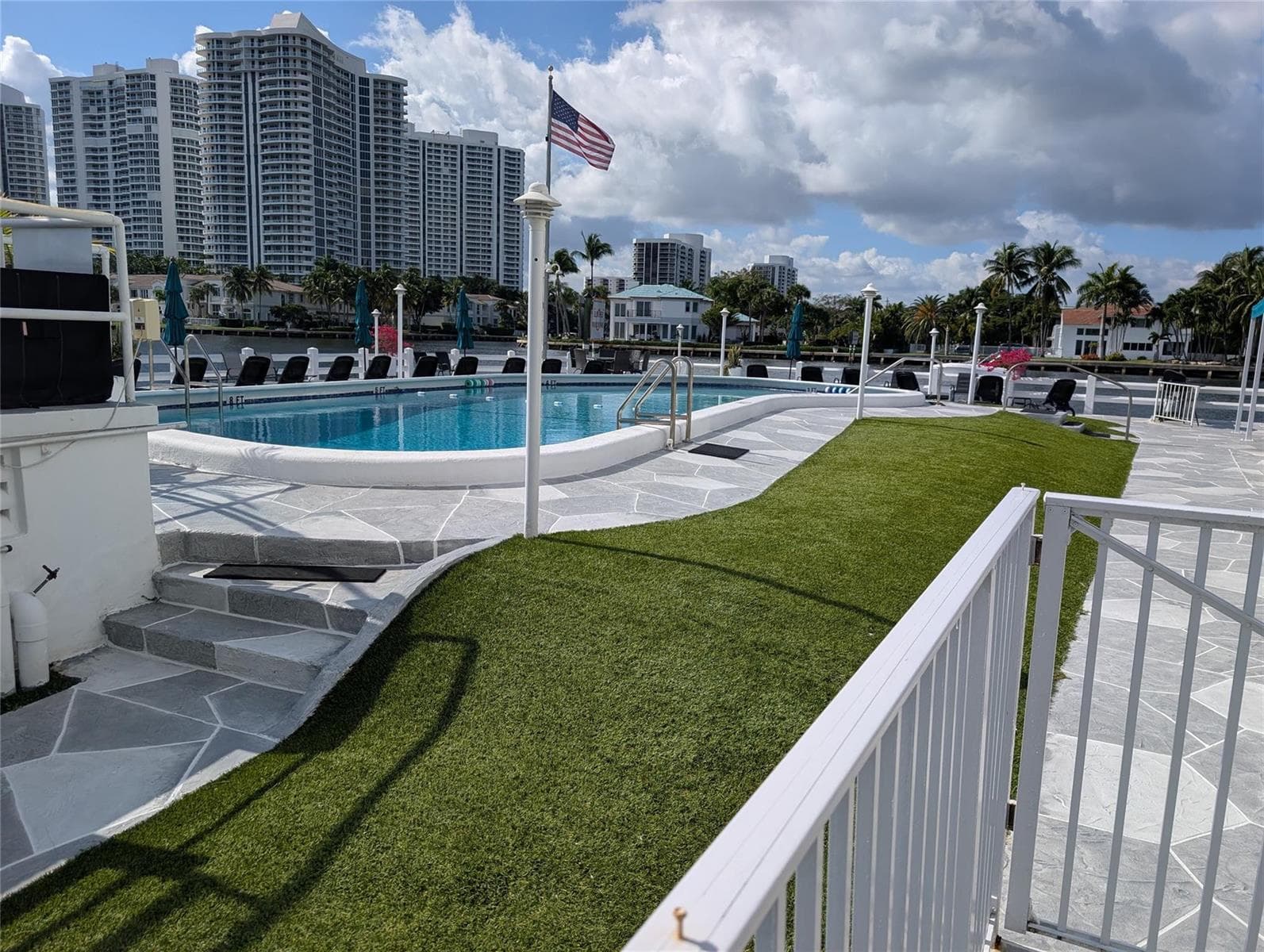 3209 S Ocean Drive 4E photo 15