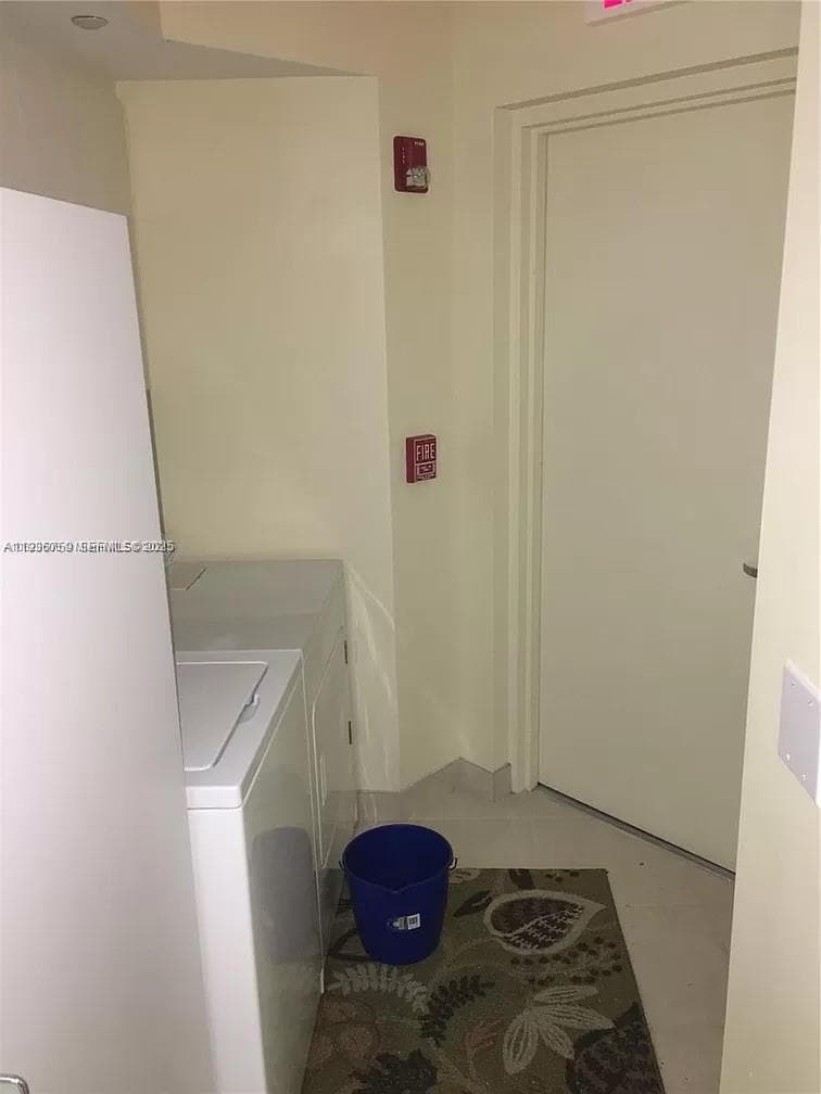 19333 Collins Ave 1109 photo 21
