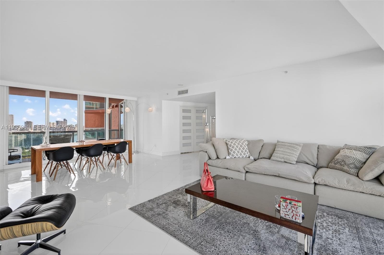 3370 Hidden Bay Dr 2711 photo 10