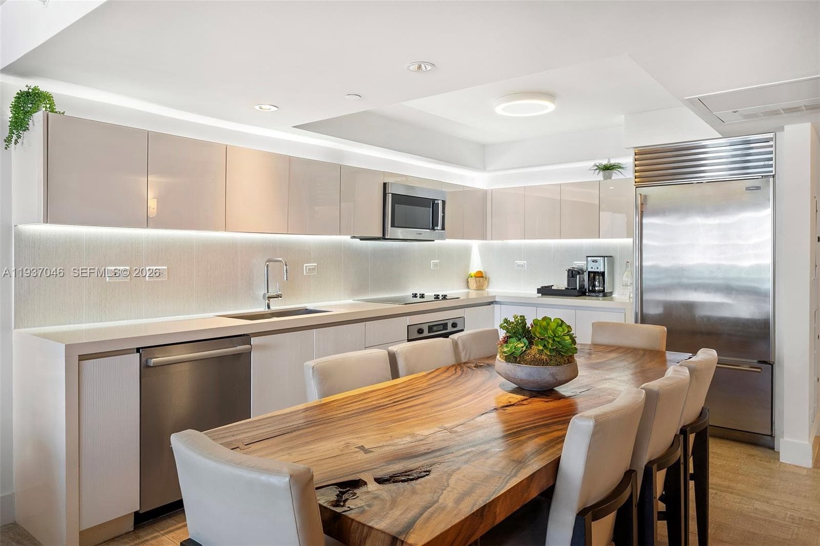 102 24th St 1207 photo 11