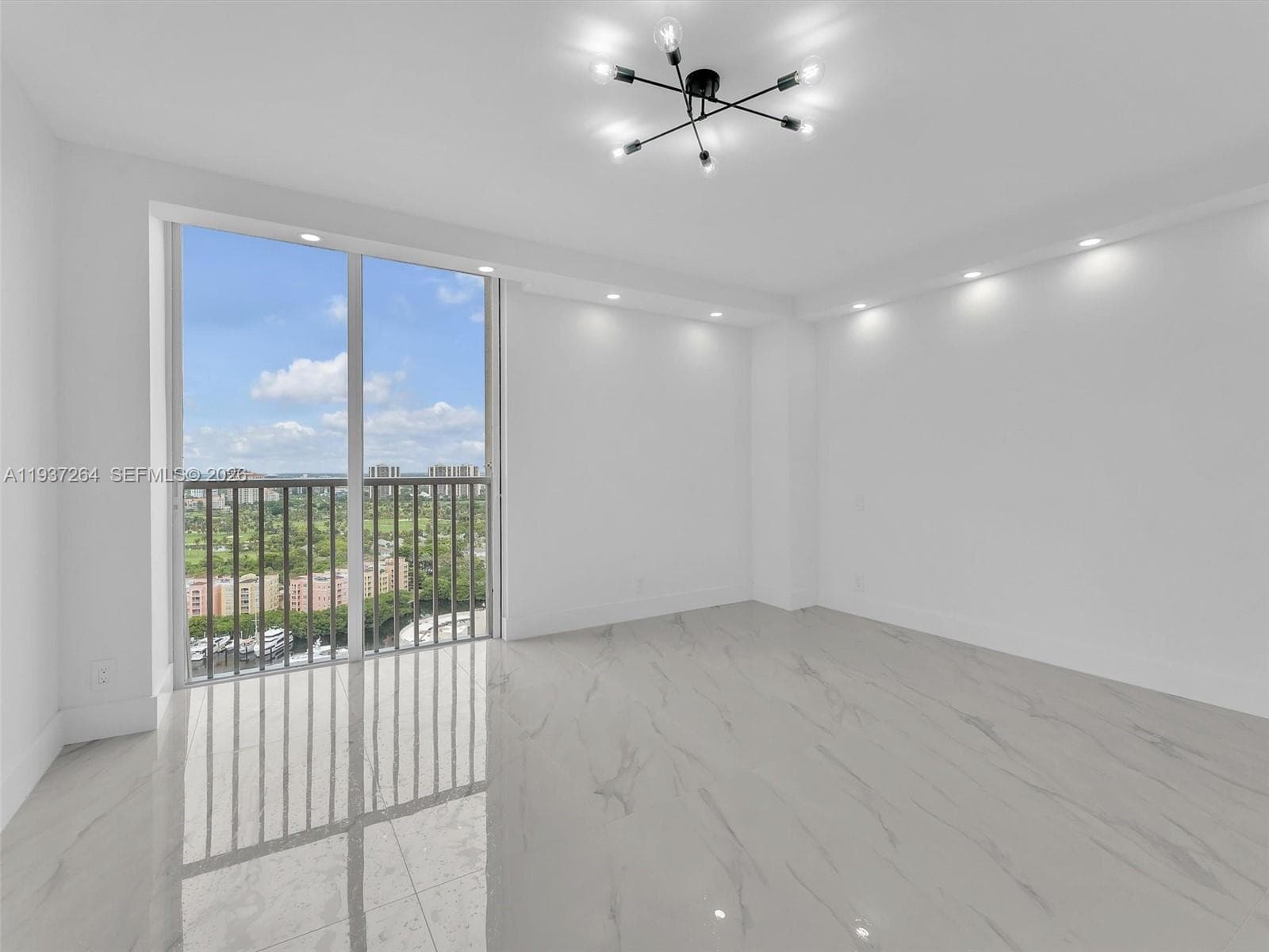 19707 Turnberry way 25D photo 17