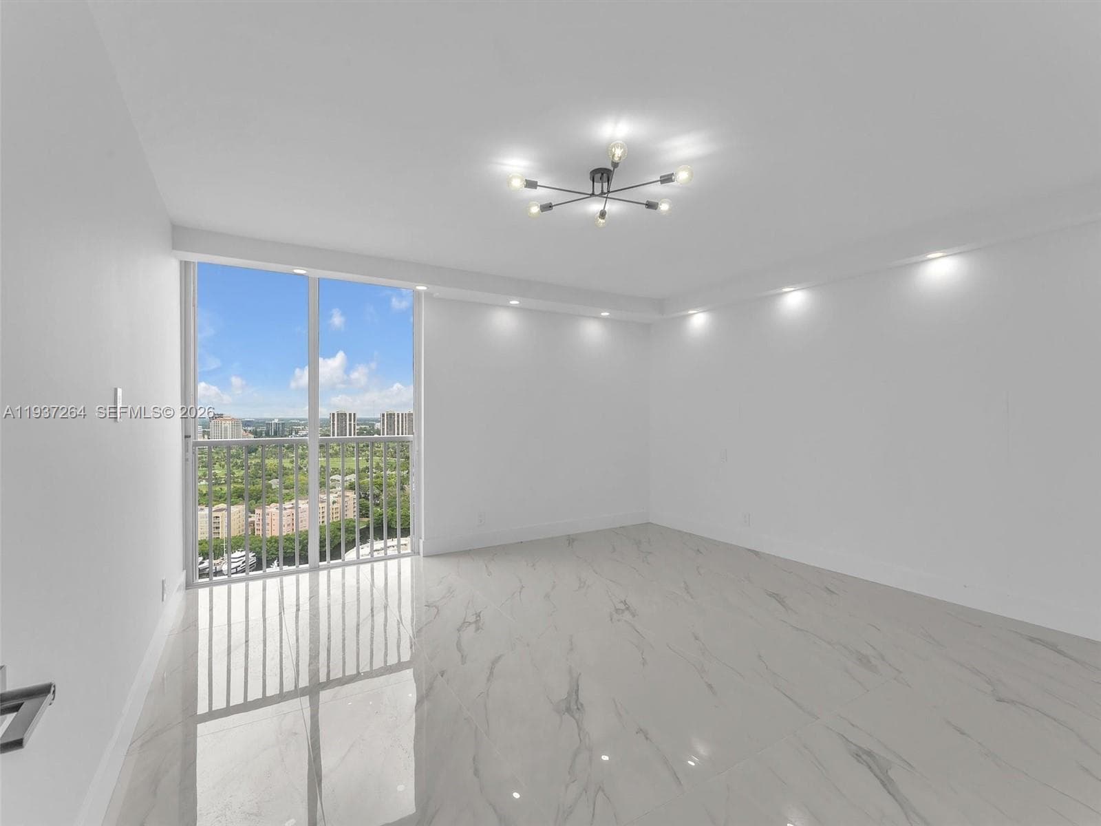 19707 Turnberry way 25D photo 16
