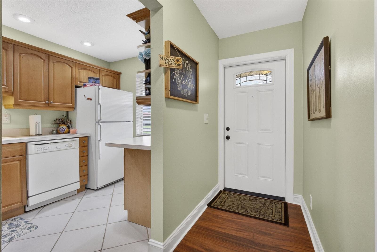 135 Lake Anne Drive photo 4
