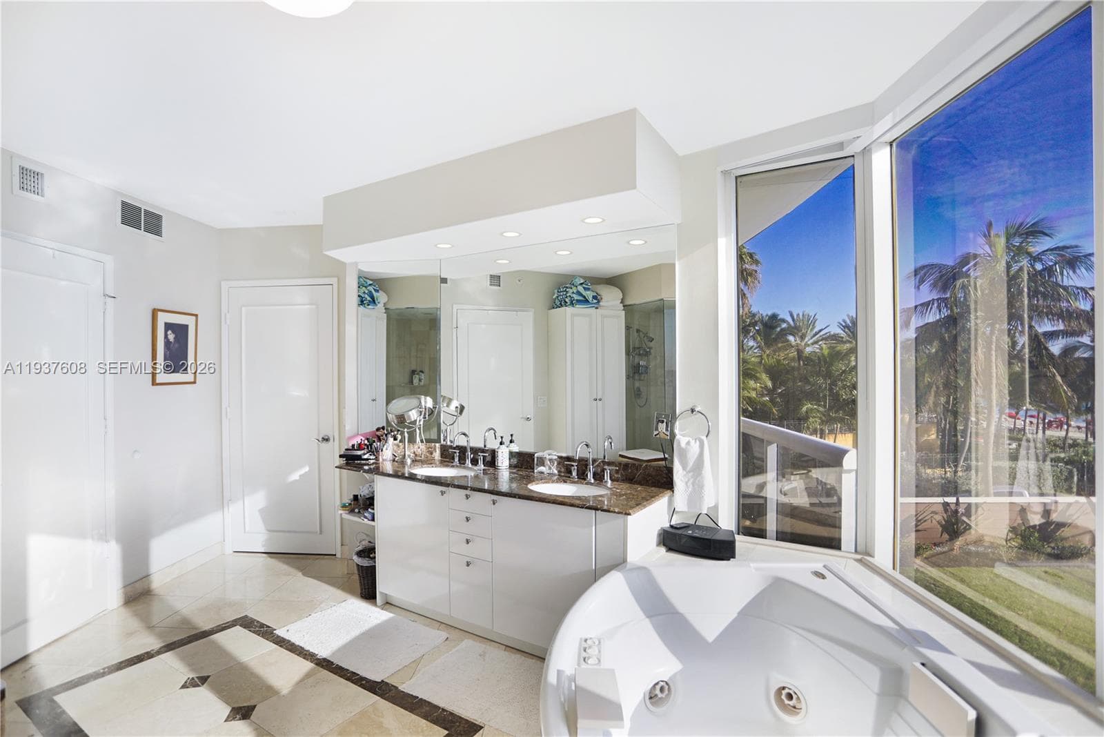 17555 Collins Ave 308 photo 11