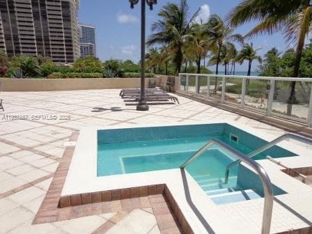 10185 Collins Ave PH02 photo 6