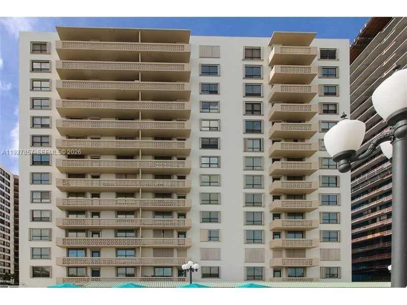10185 Collins Ave PH02 photo 20