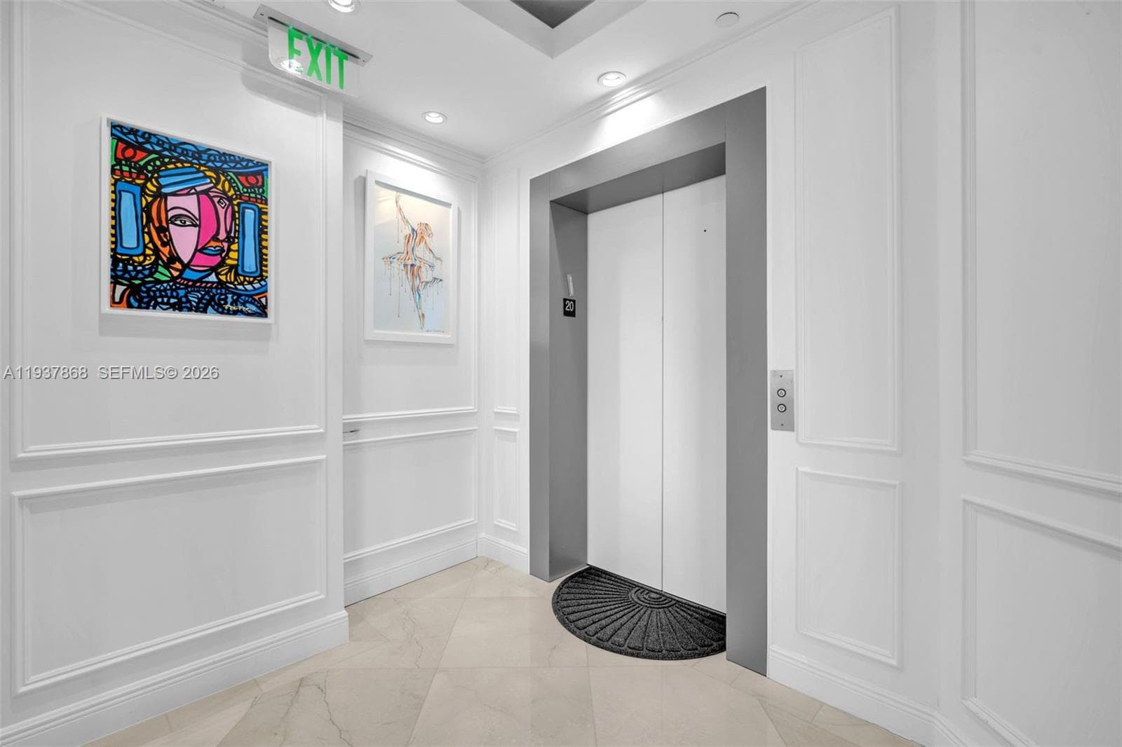 16051 Collins Ave 2001 photo 4