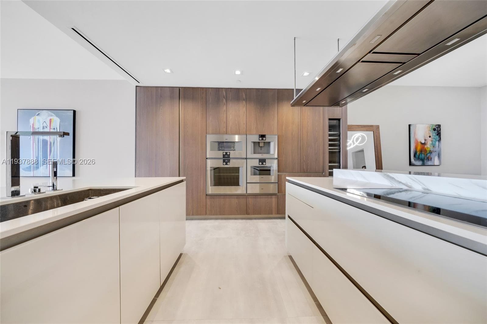 18501 Collins Ave 2502 photo 12