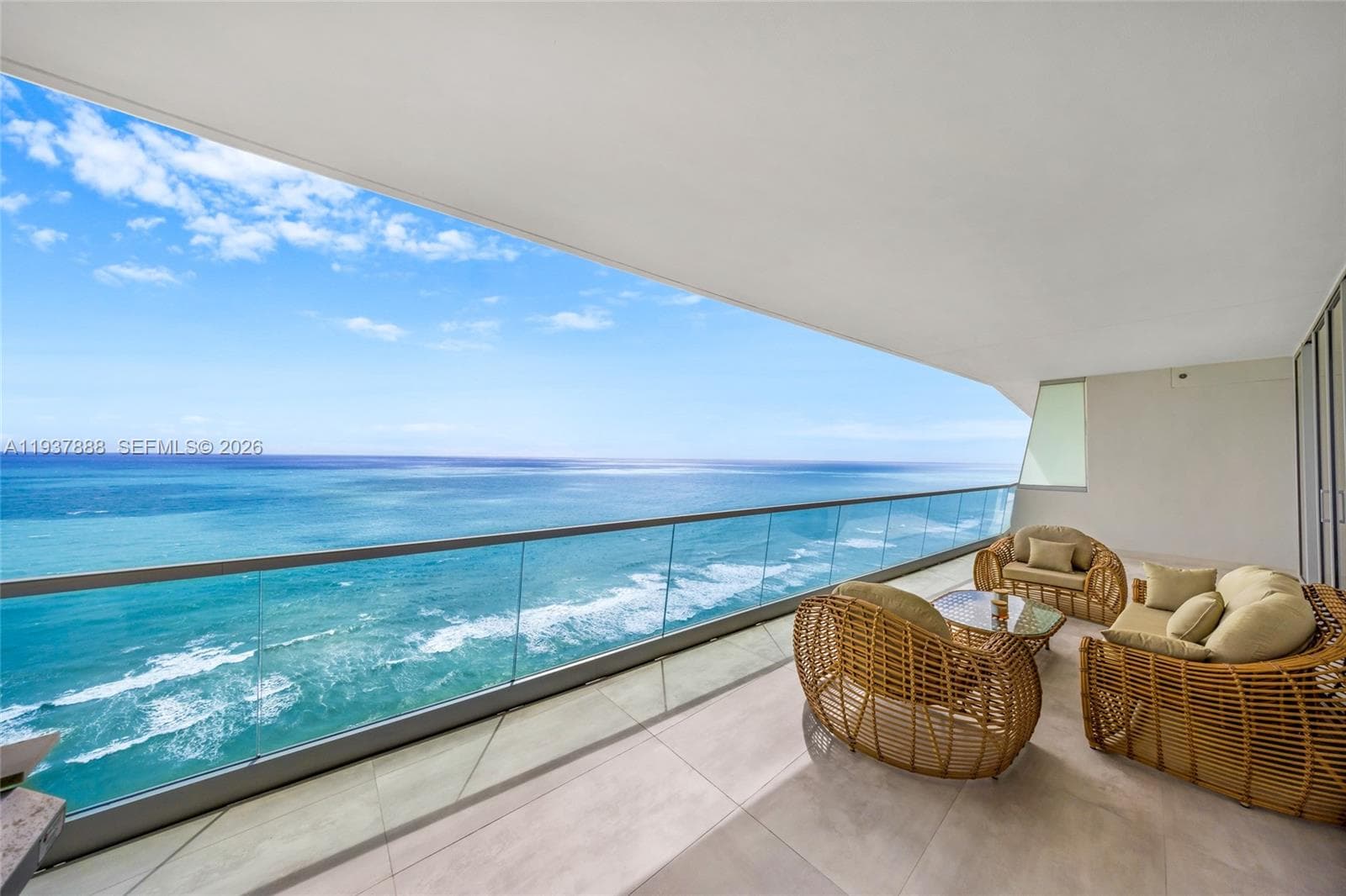 18501 Collins Ave 2502 photo 1