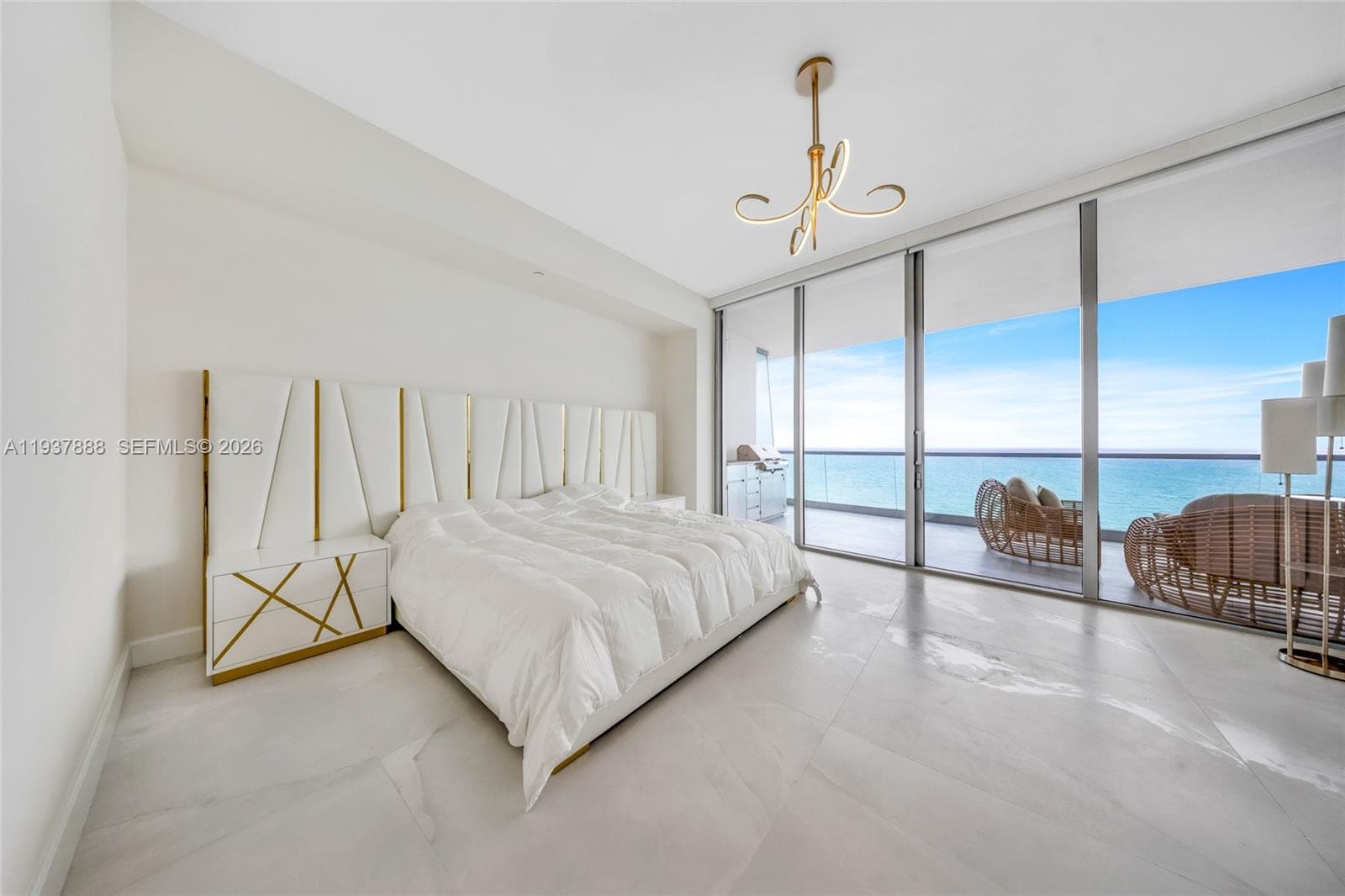 18501 Collins Ave 2502 photo 15