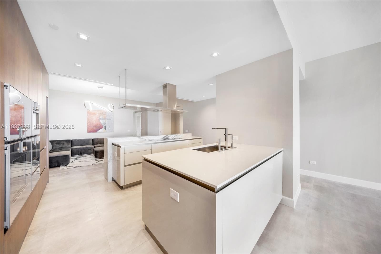 18501 Collins Ave 2502 photo 11