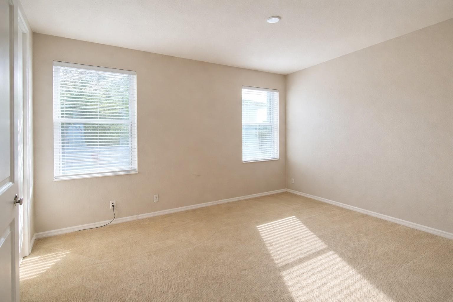 1381 Beacon Circle photo 23