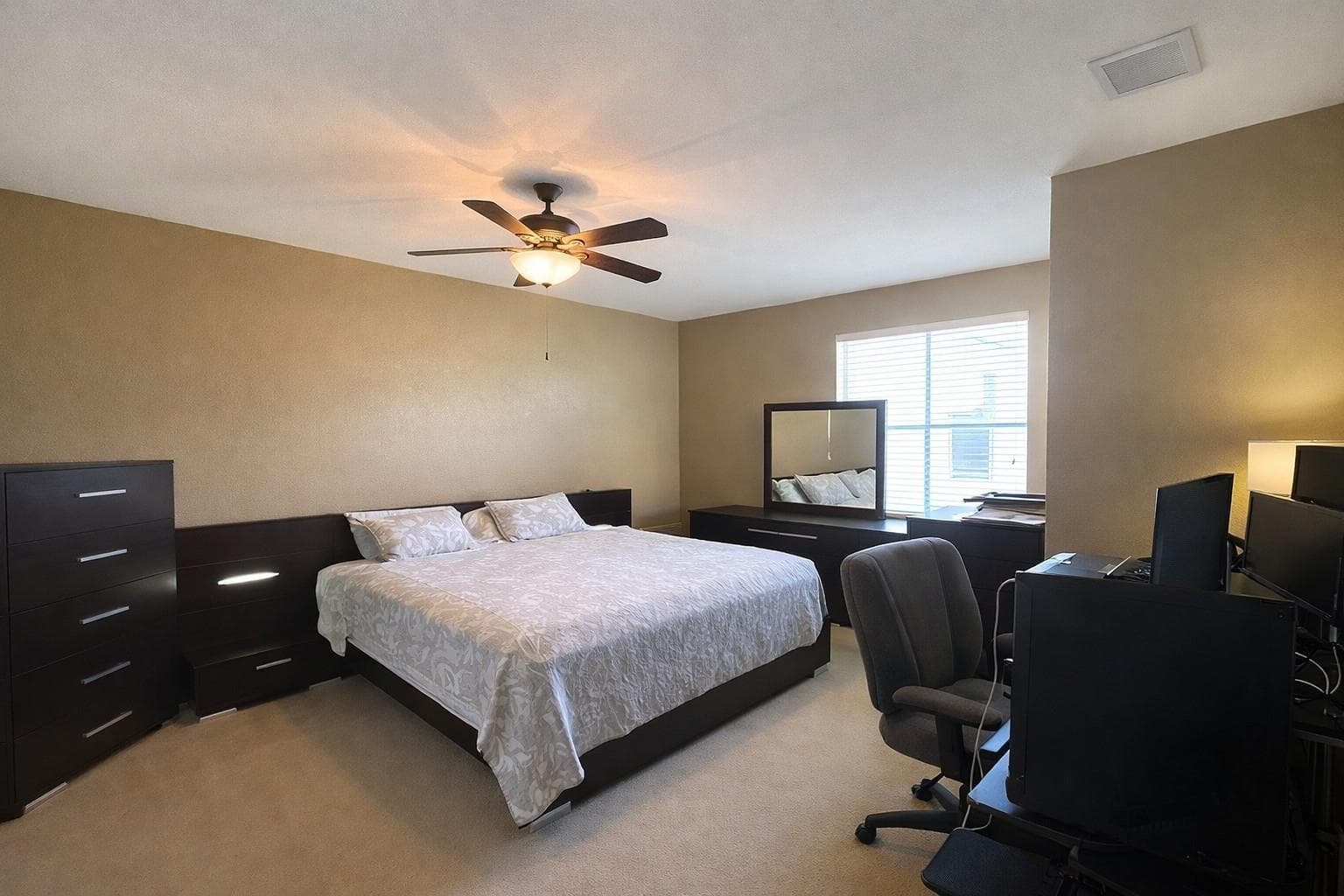 1381 Beacon Circle photo 17