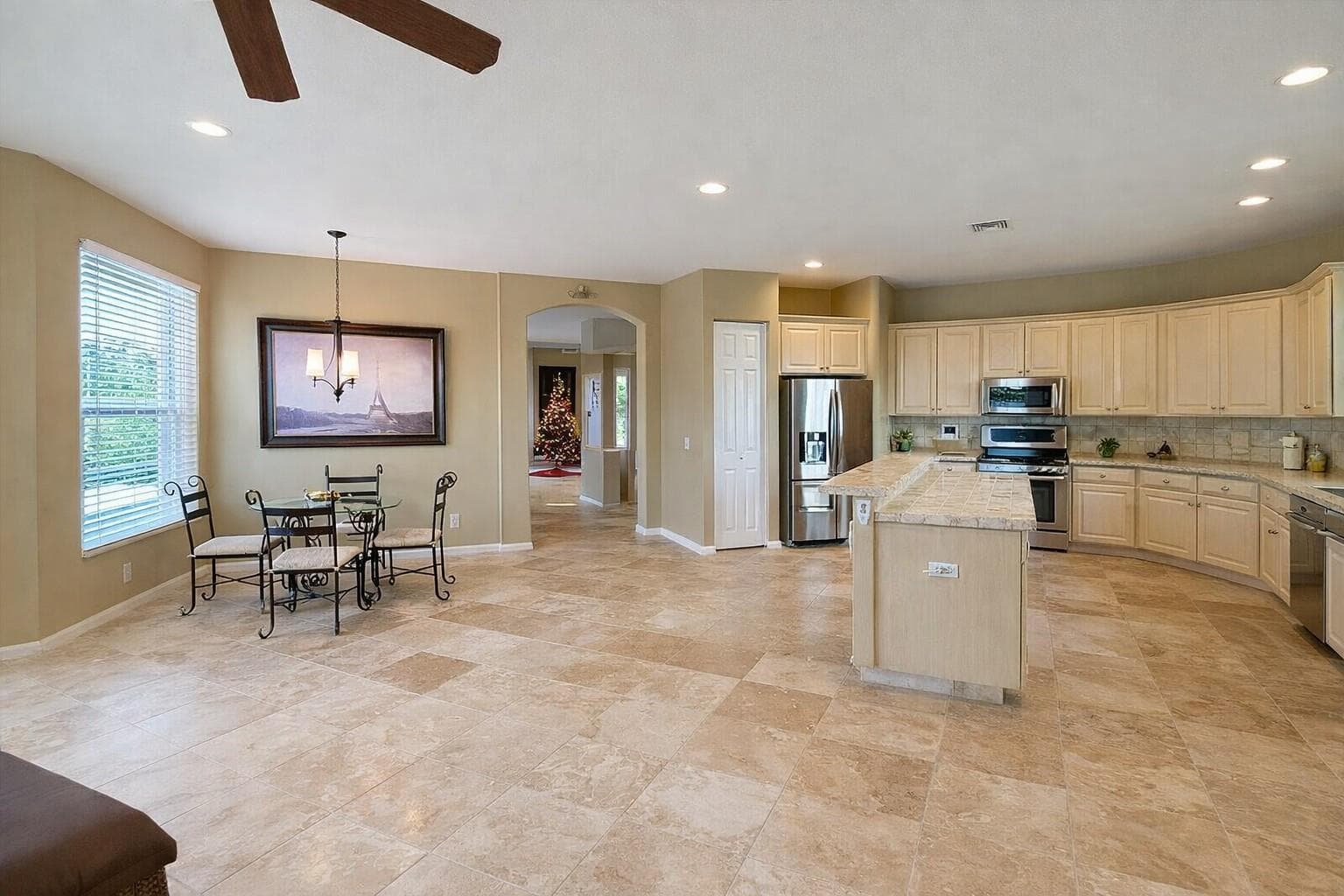1381 Beacon Circle photo 12