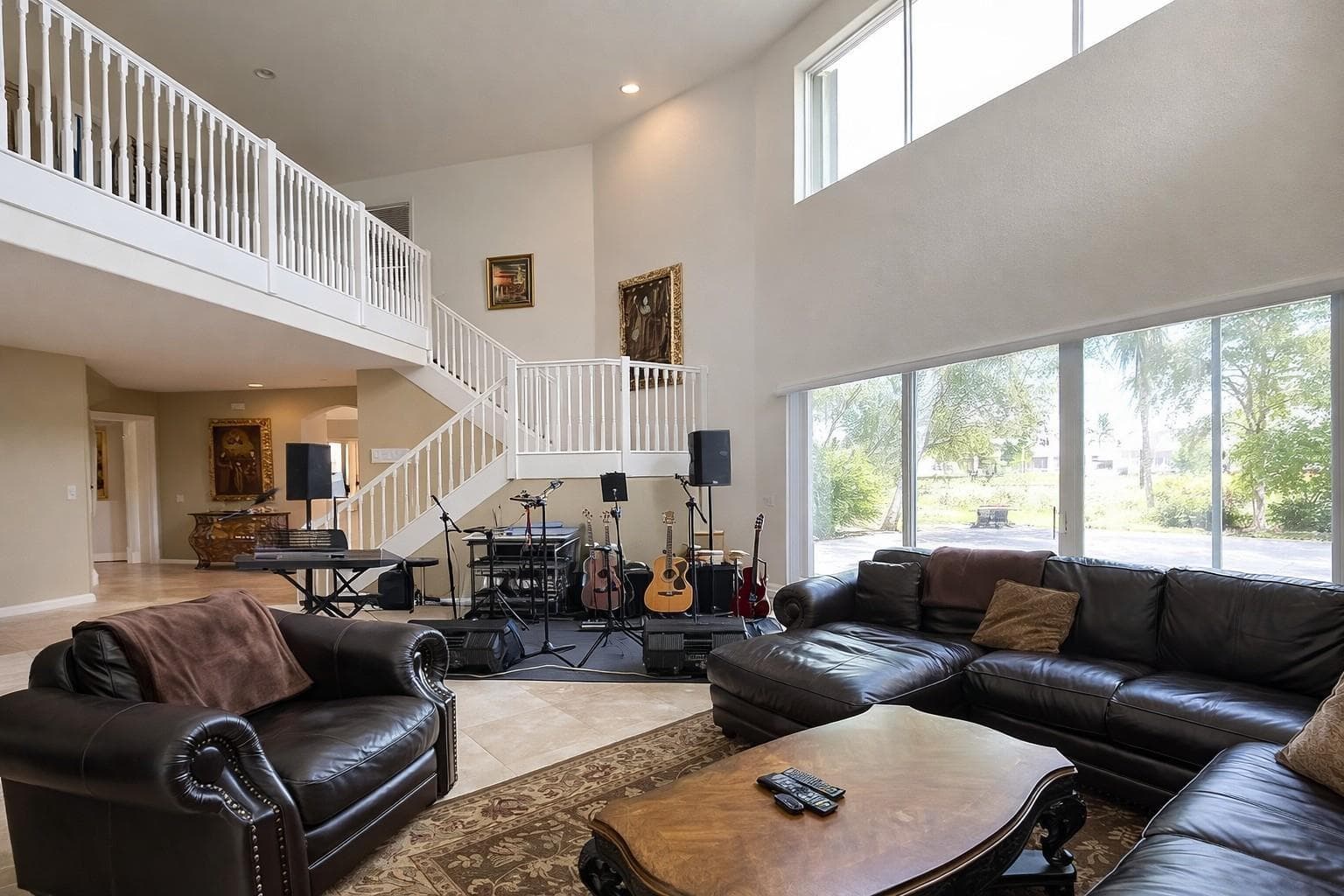 1381 Beacon Circle photo 5