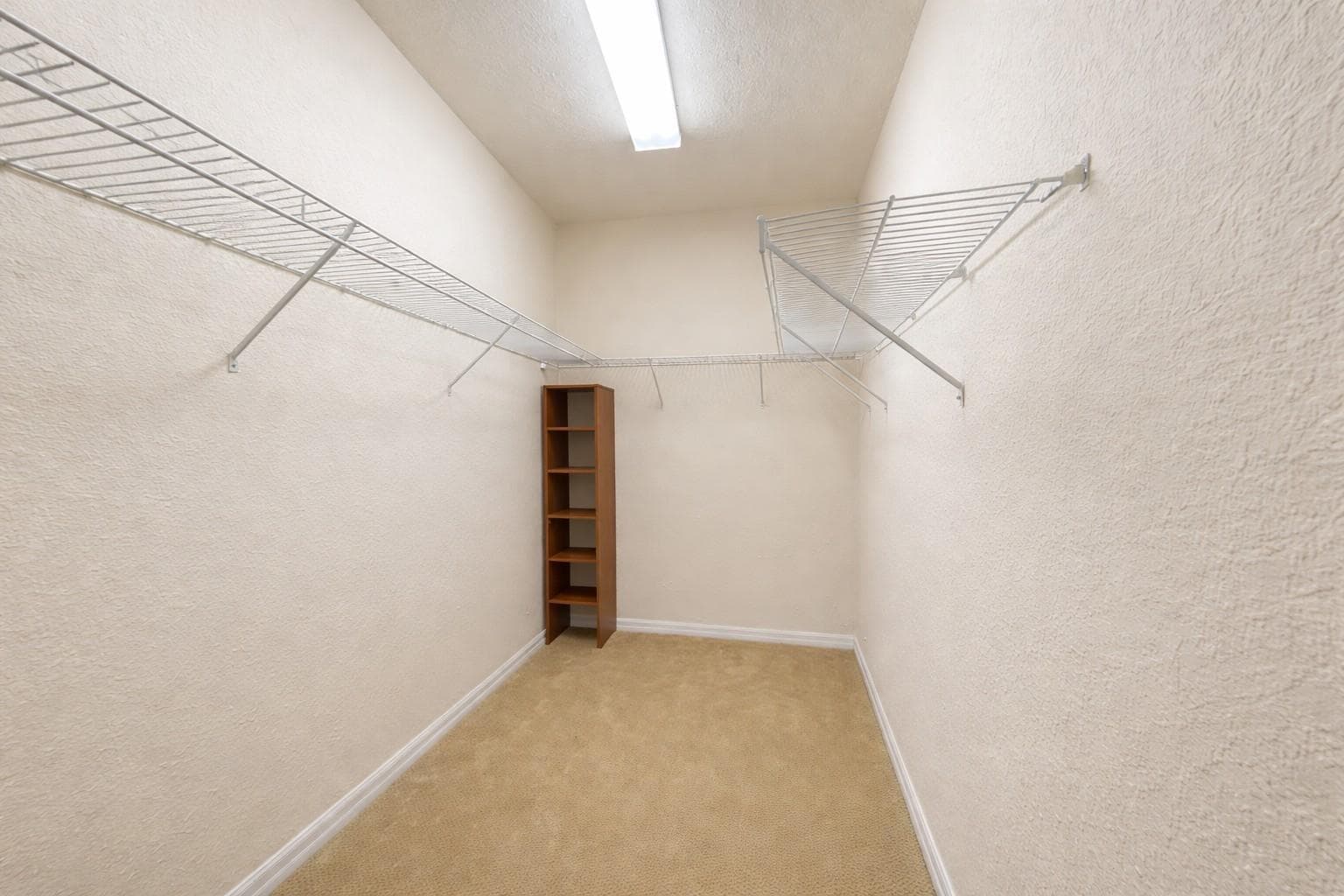 1381 Beacon Circle photo 24
