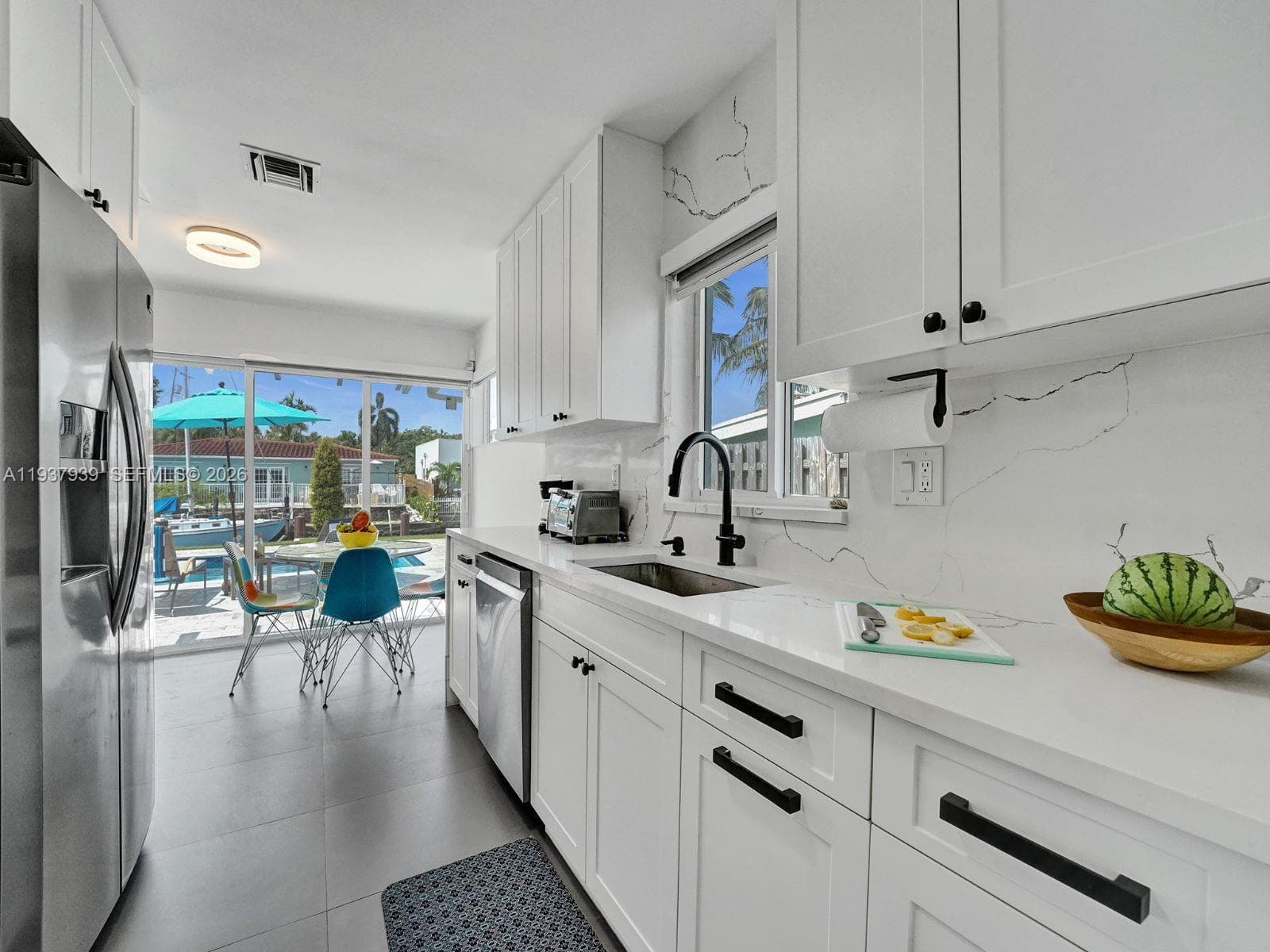1108 Tangelo Isle photo 1