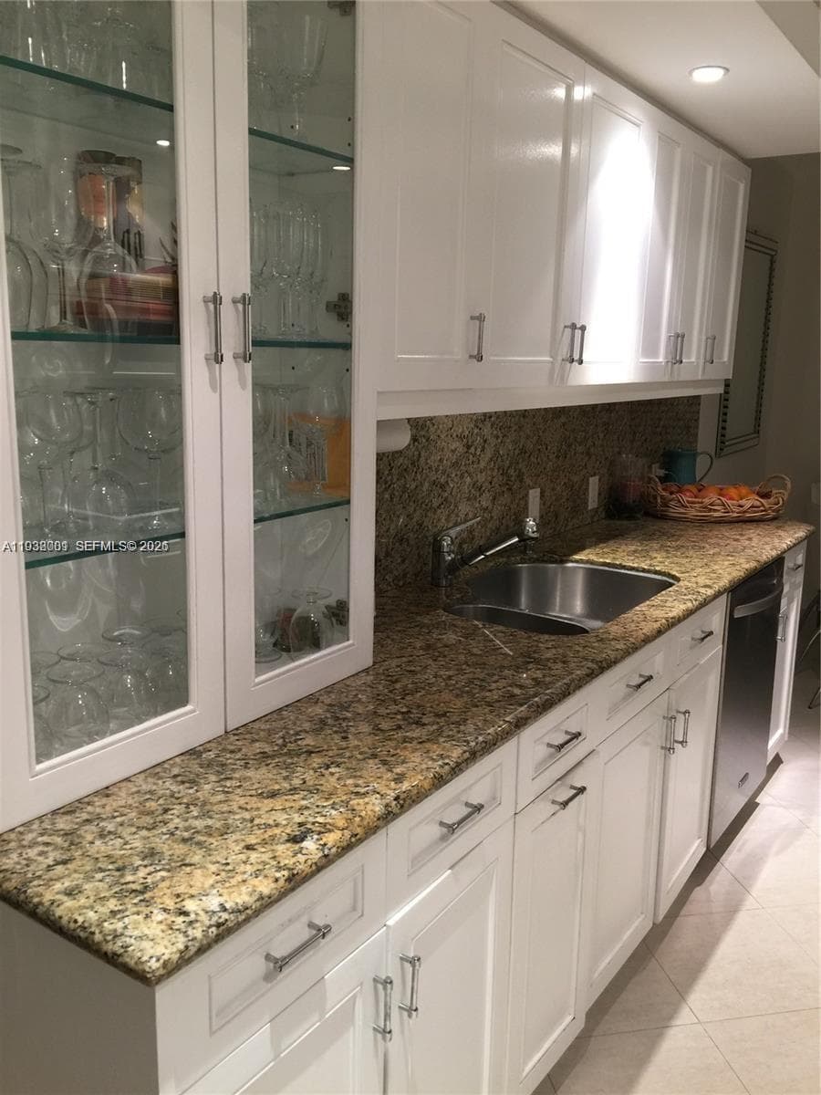 1121 Crandon Blvd F1107 photo 5