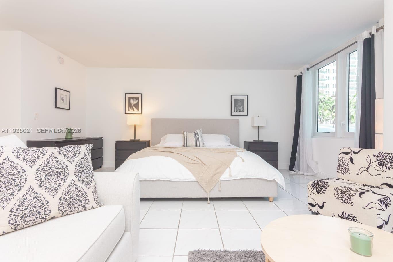 2301 Collins Ave 423 photo 8