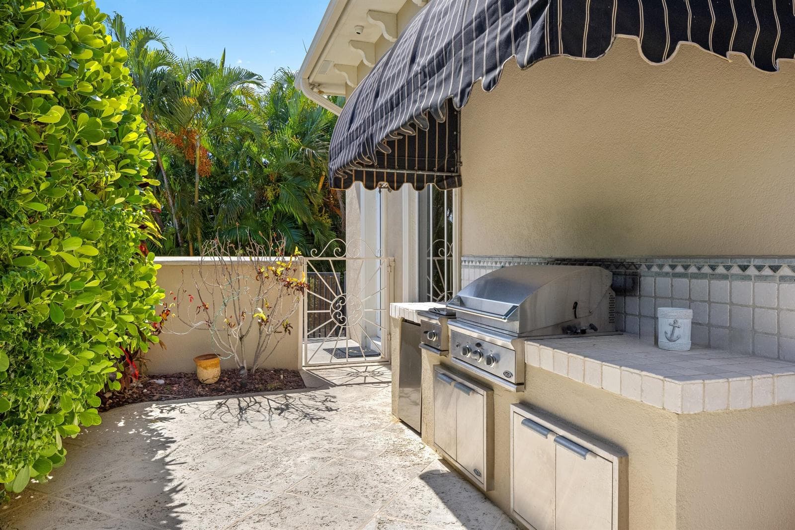 780 NE Orchid Bay Drive photo 23