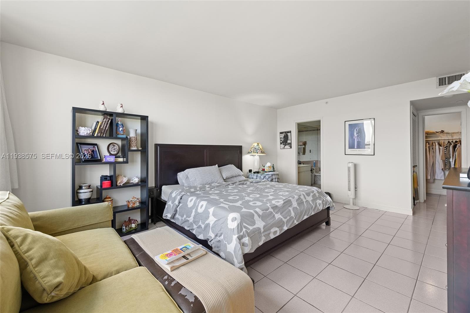 11113 Biscayne Blvd 1554 photo 11