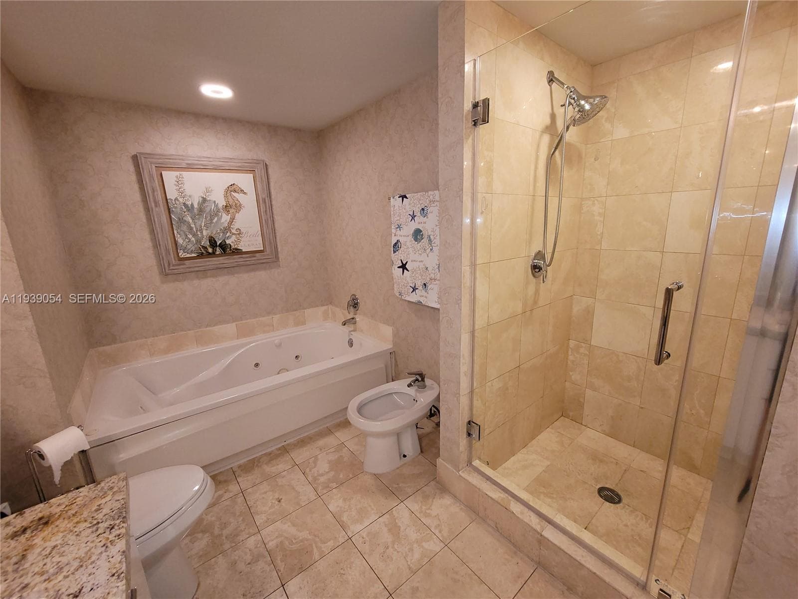 17375 Collins Ave 906 photo 12