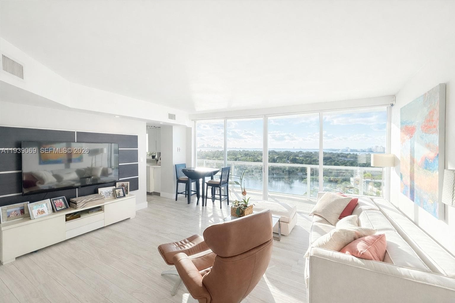 5900 Collins Ave 1405 photo 7