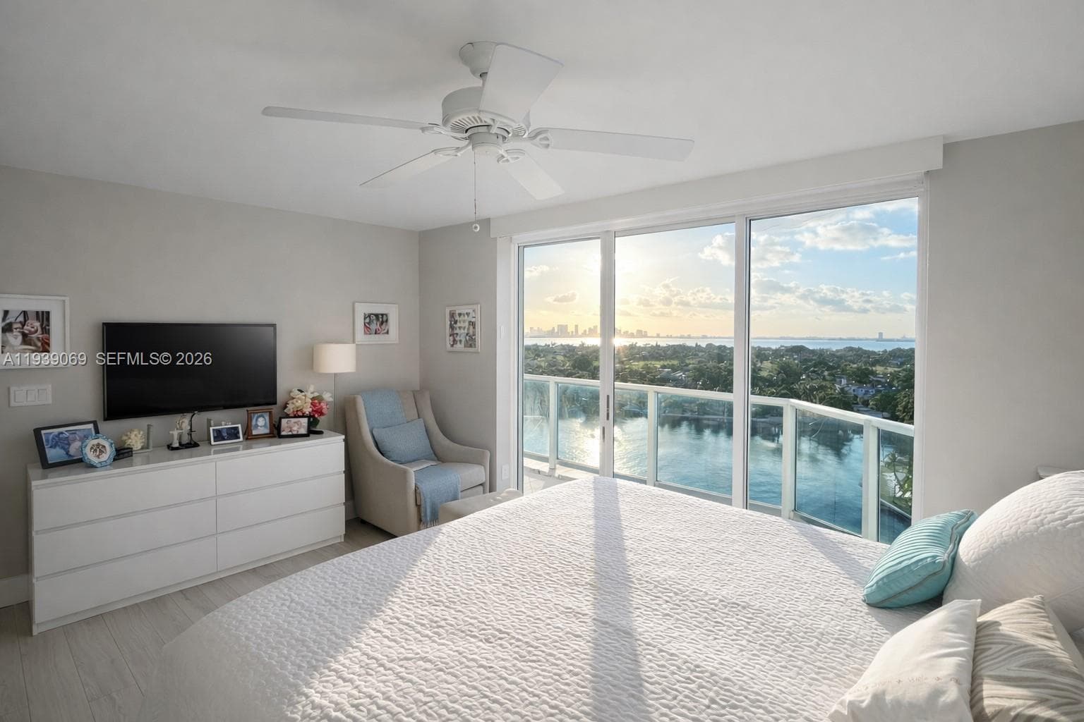 5900 Collins Ave 1405 photo 24