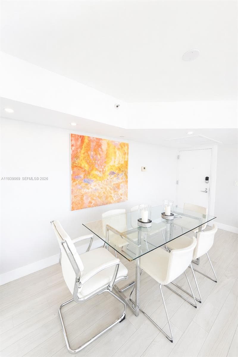 5900 Collins Ave 1405 photo 10