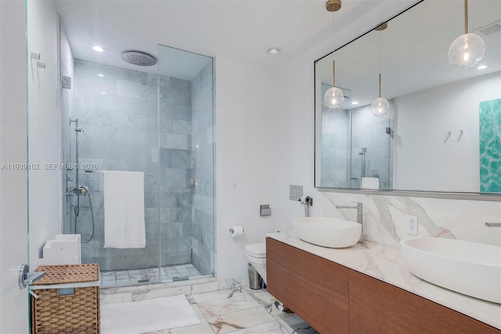 10201 Collins Ave 804 photo 13