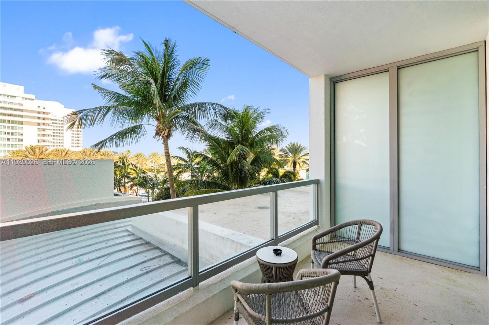 4391 Collins Ave 303 photo 3