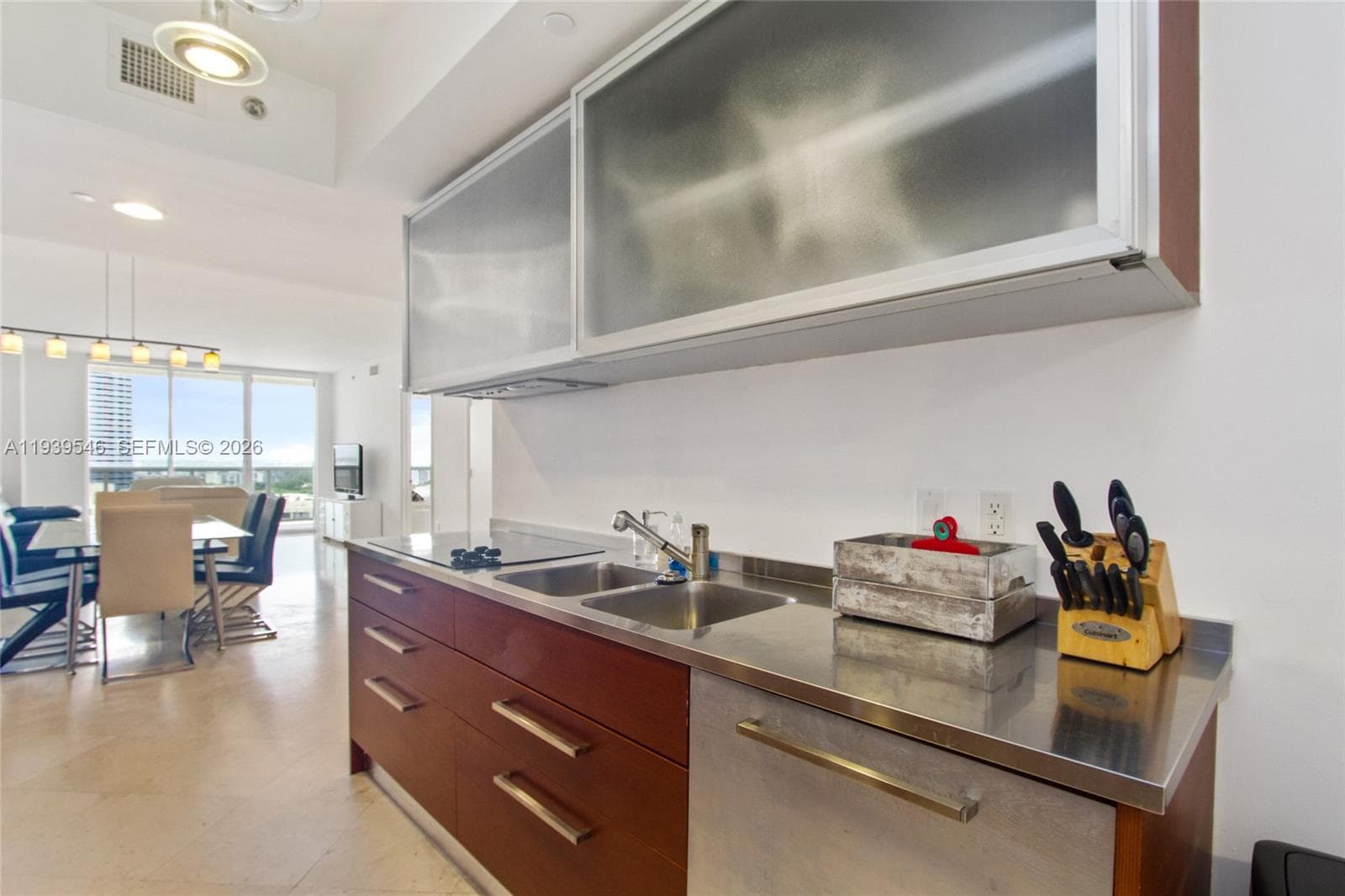 1850 S OCEAN DR 1608 photo 6