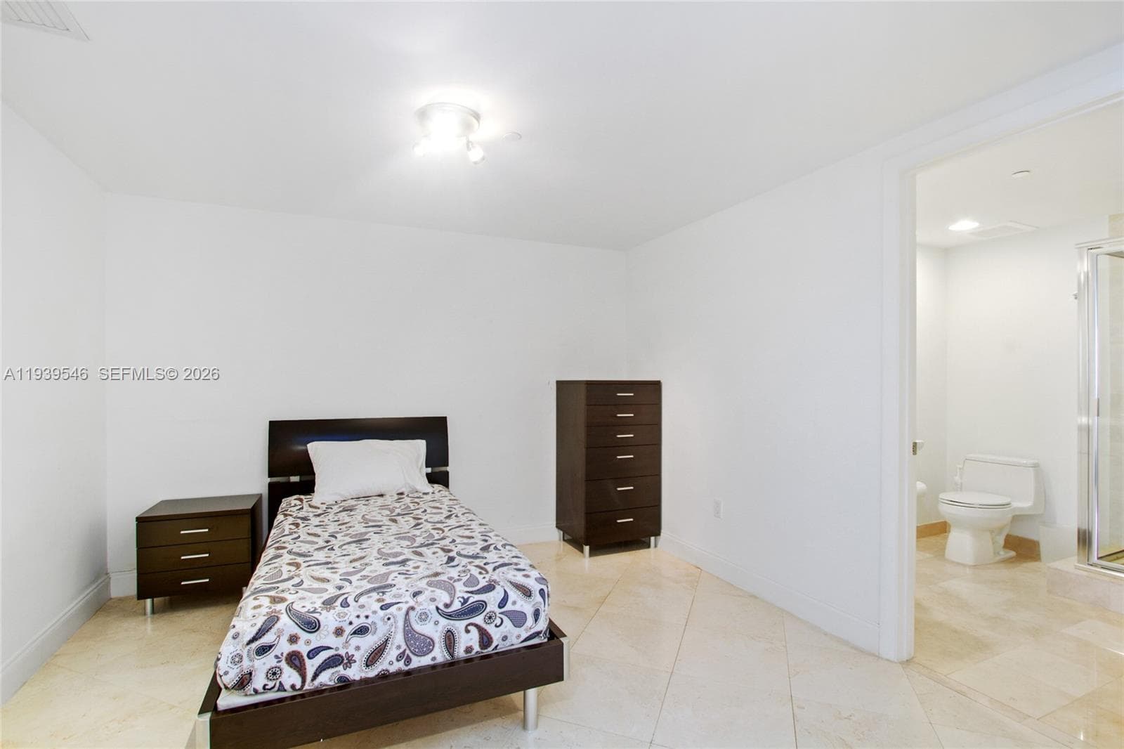 1850 S OCEAN DR 1608 photo 9