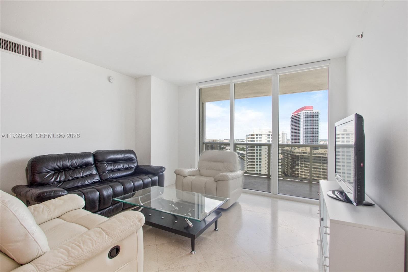1850 S OCEAN DR 1608 photo 14