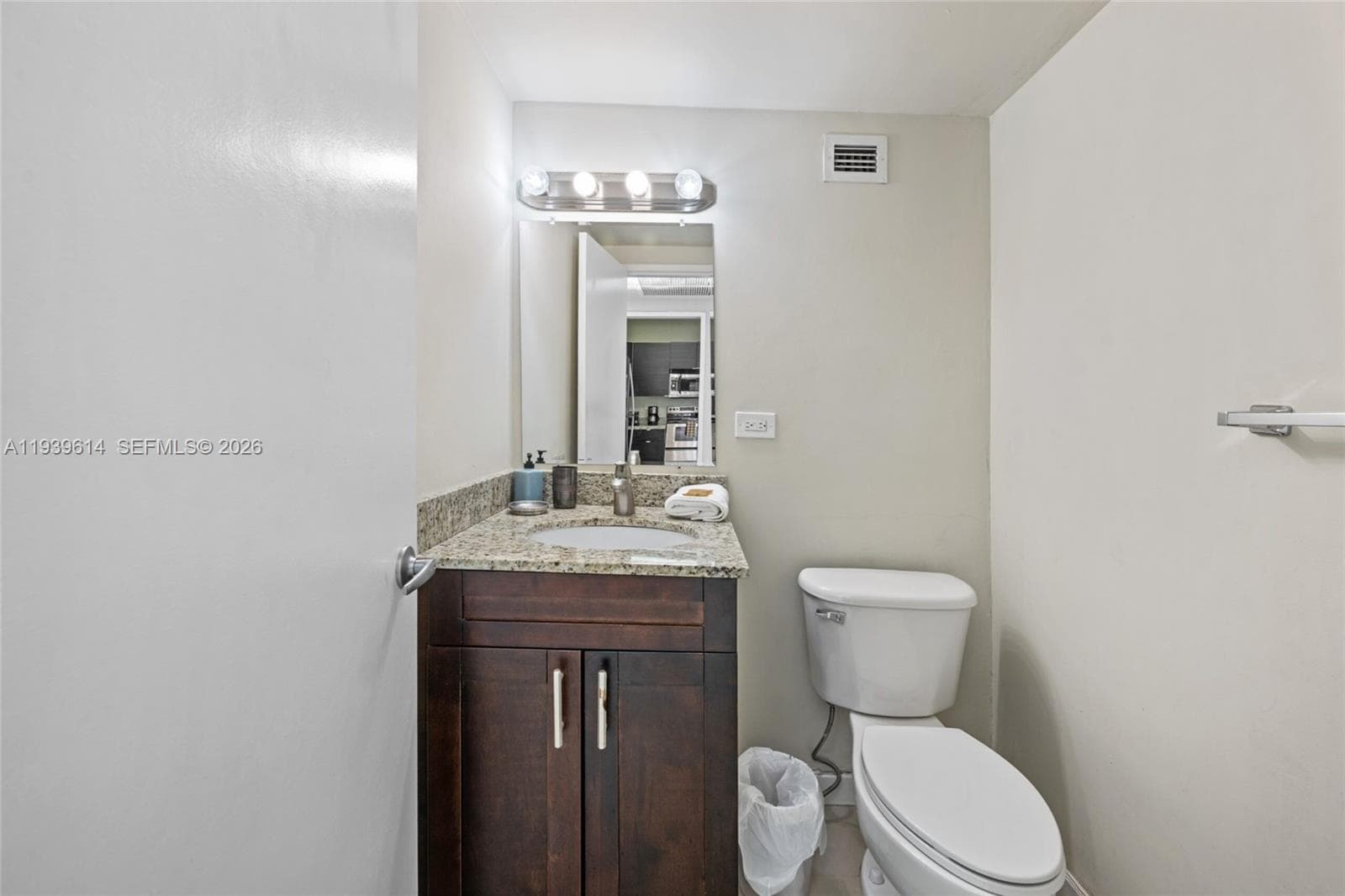 5601 Collins Ave 1618 photo 13